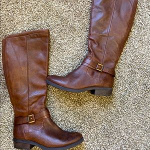 Bare traps women’s boots